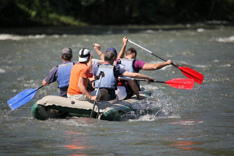 aventurka teambuilding slovensko raft