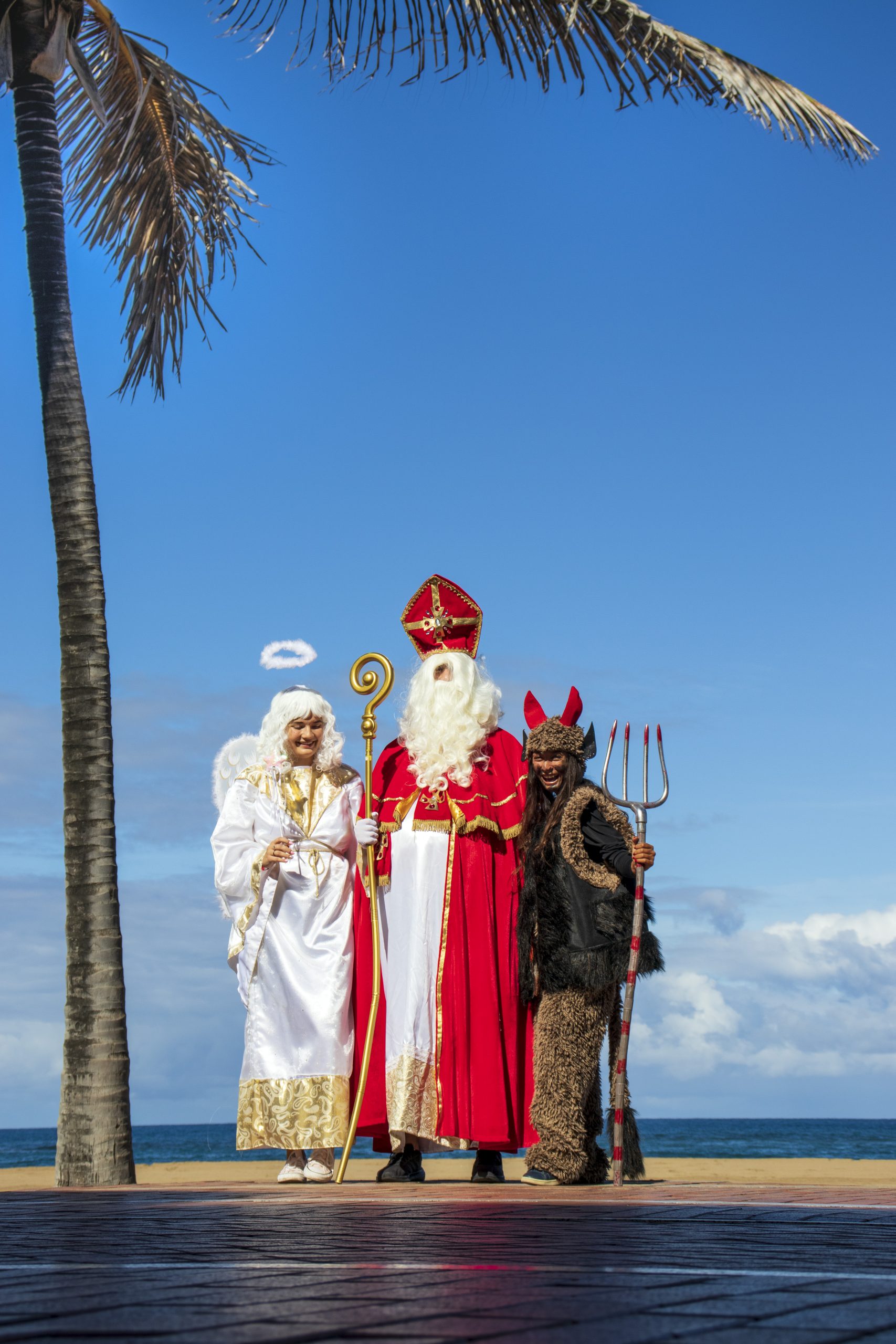 mikuláš kanárske ostrovy, návšteva mikuláša na kanárskych ostrovoch, aventurka events mikuláš, slovenské balíčky sladkostí, tenerife, gran canaria, fuerteventura