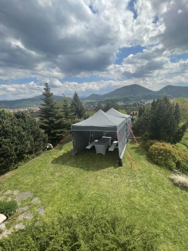 party stan, eventova agentura, eventove vybvavenie, pivne sety, standby stoly, barove stoly, prenajom party stanov, prenajom standby stolov, prenajom pivne sety, animatori, aventurka, animatori slovensko,