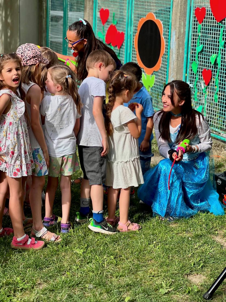 animátori aventurka events, animačný program pre materské školy, modelovanie z balónov